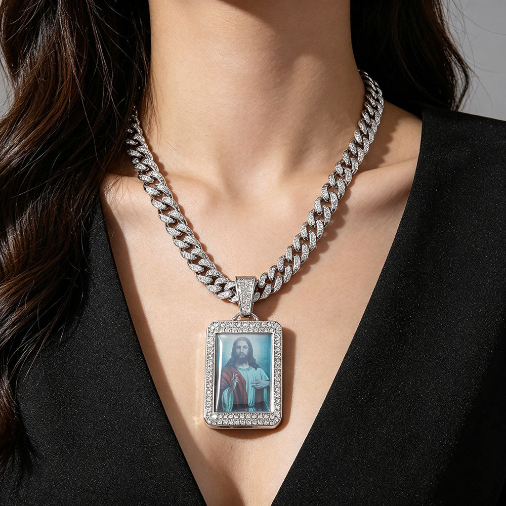 non-jewelry Jesus Portrait Pendant Cuban Link Necklace